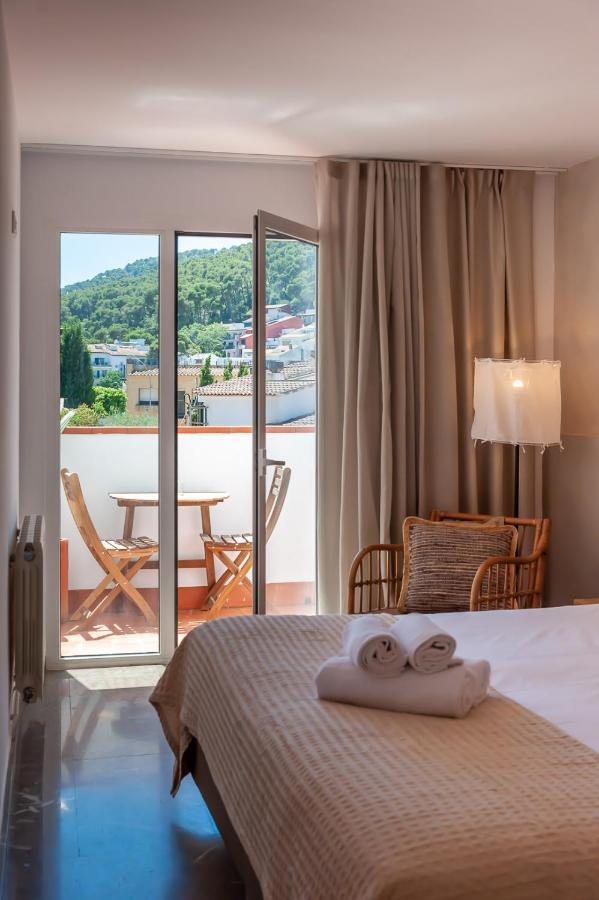 Hostal Es Niu De Tamariu Luaran gambar